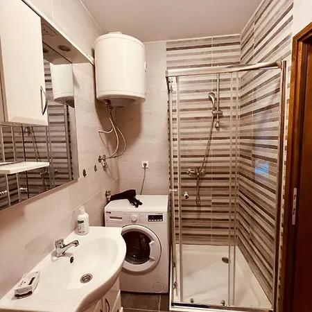 Apartment 6